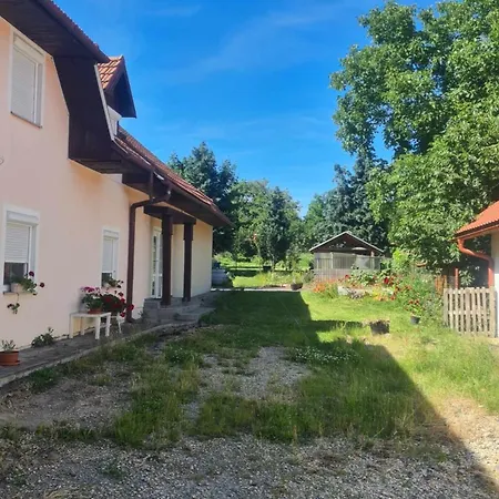 Lavande Apartment
